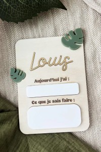 Carte étape en bois personnalisé bébé | Feuilles