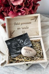 Boîte et oeuf d'annonce grossesse en bois personnalisée | Brin